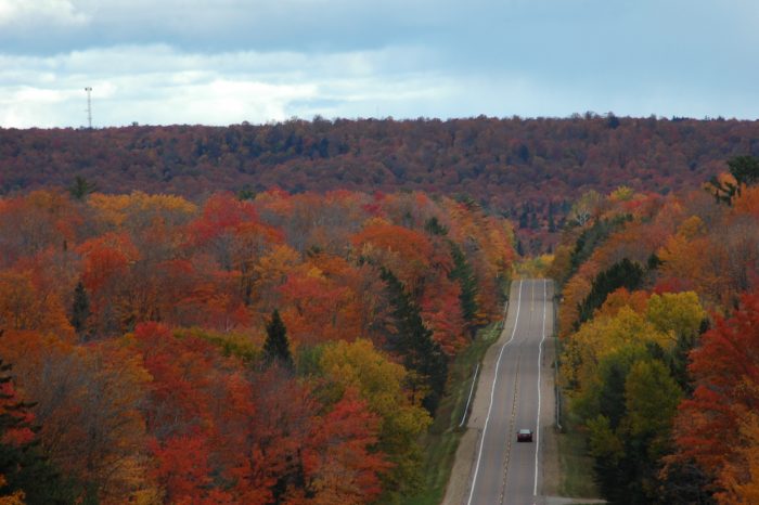 fall color drive Munising